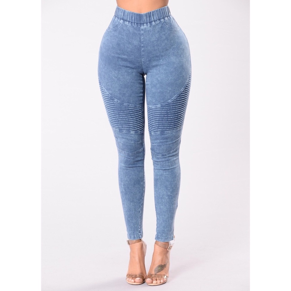 Denim wash moto Jeggings [SOLD]